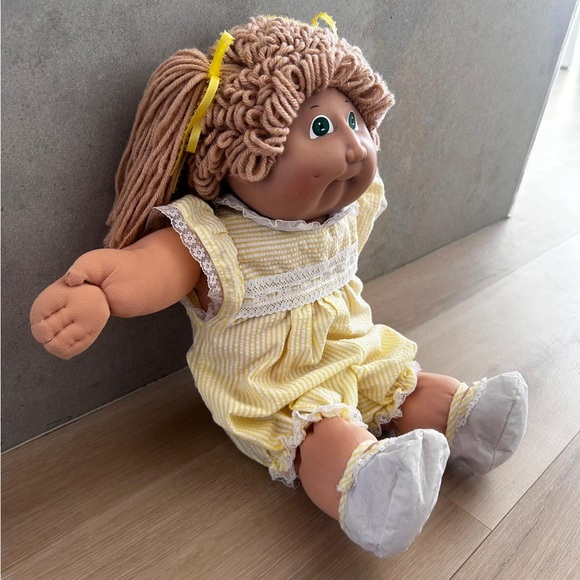 Cabbage Patch Kid - Picture 3 of 11